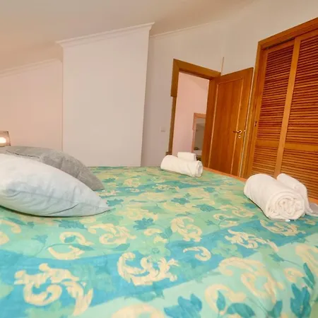 'collasao' - Stunning Duplex With Pool & Sea Views Apartman São Martinho do Porto